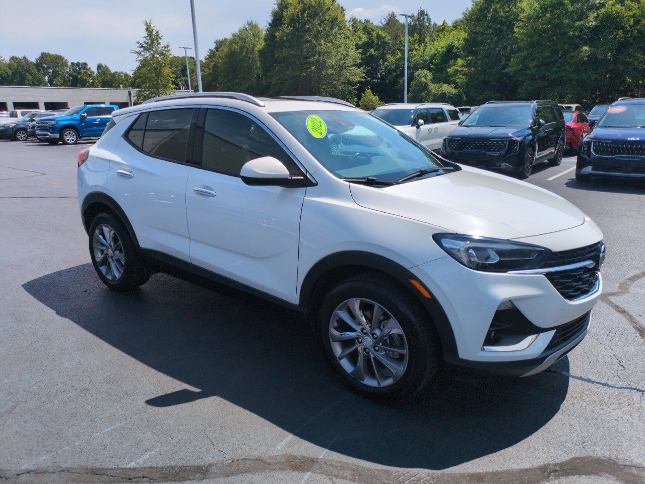 White Frost Tricoat 2022 Buick Encore GX SUV / Crossover All-Wheel Drive Automatic