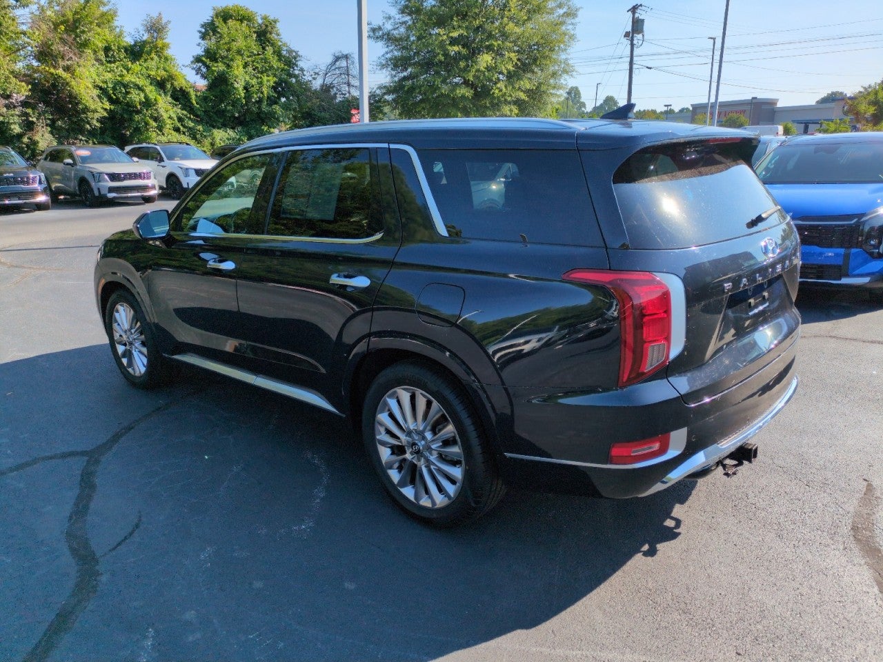 View vehicle photo 5