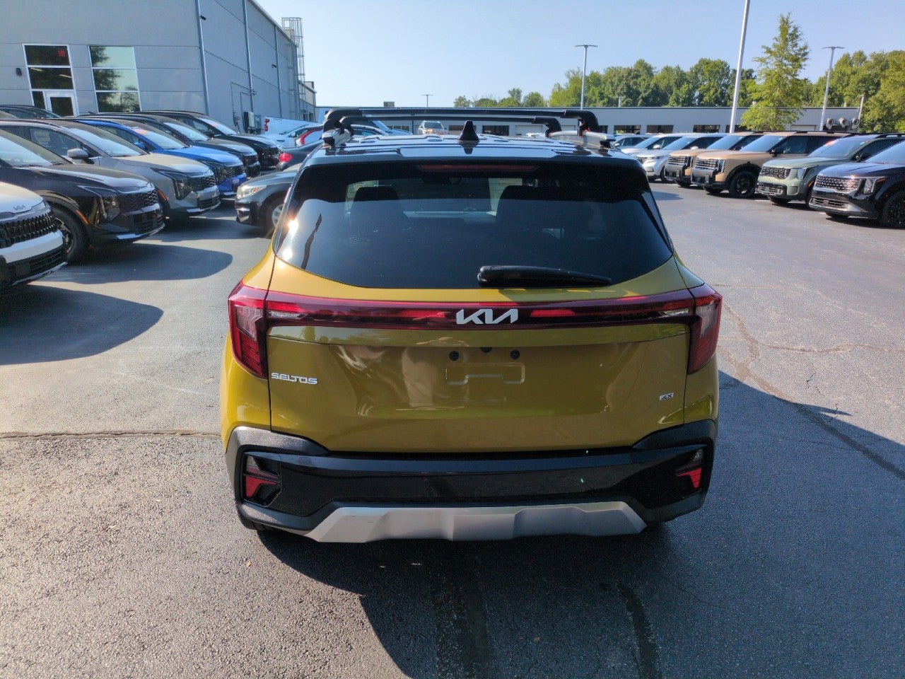 View vehicle photo 6