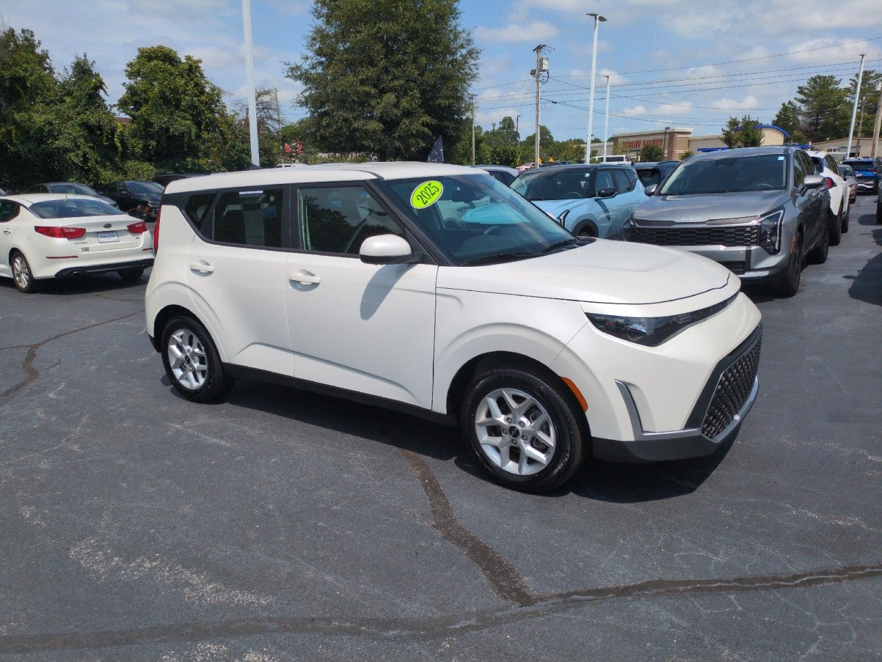  2025 Kia Soul SUV / Crossover Front-Wheel Drive Automatic