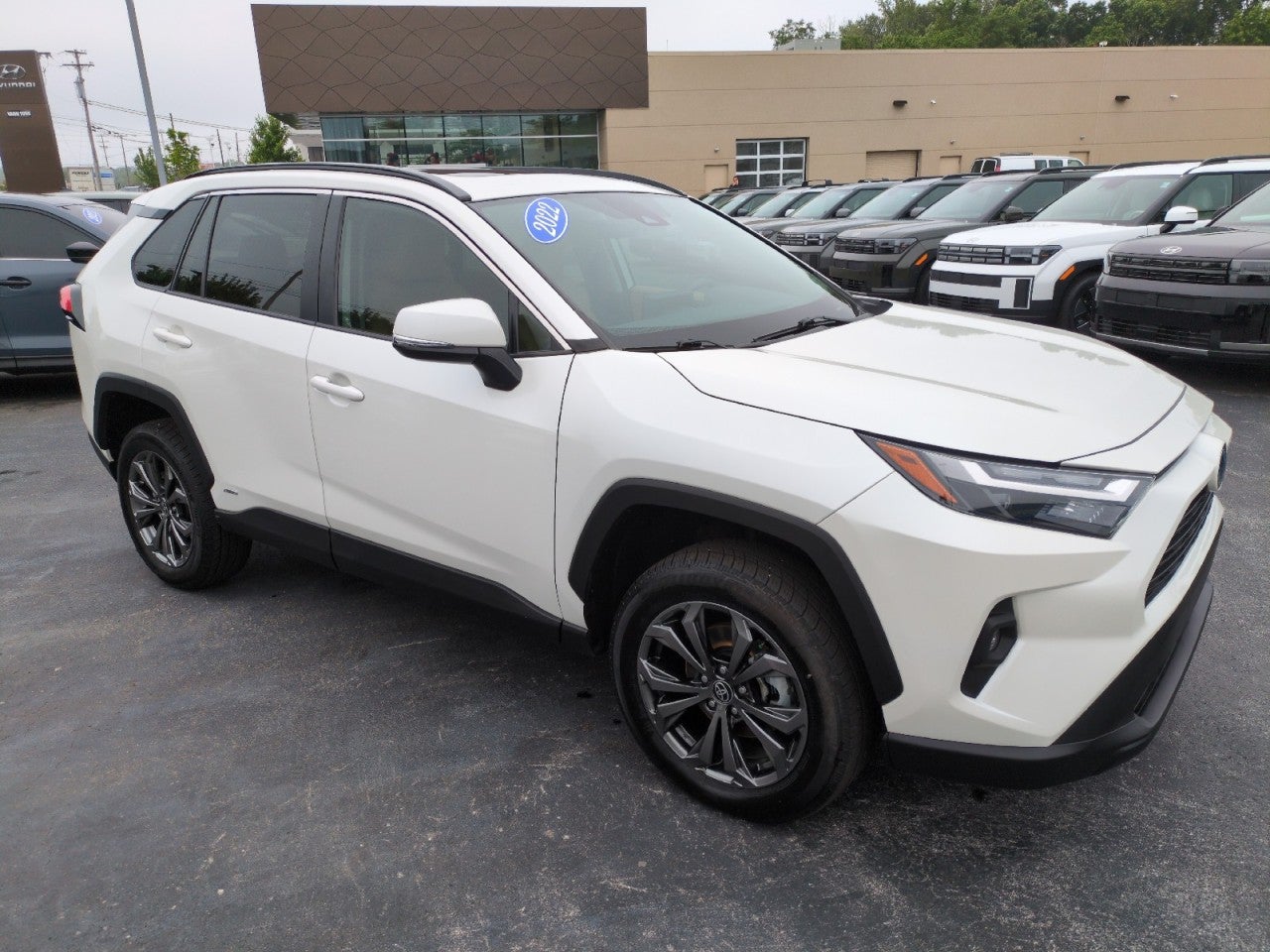  2022 Toyota RAV4 Hybrid SUV / Crossover All-Wheel Drive Automatic