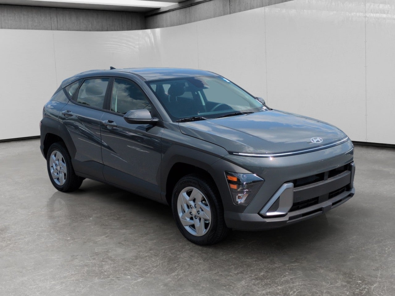 Gray 2027 Hyundai Kona SUV / Crossover All-Wheel Drive Automatic