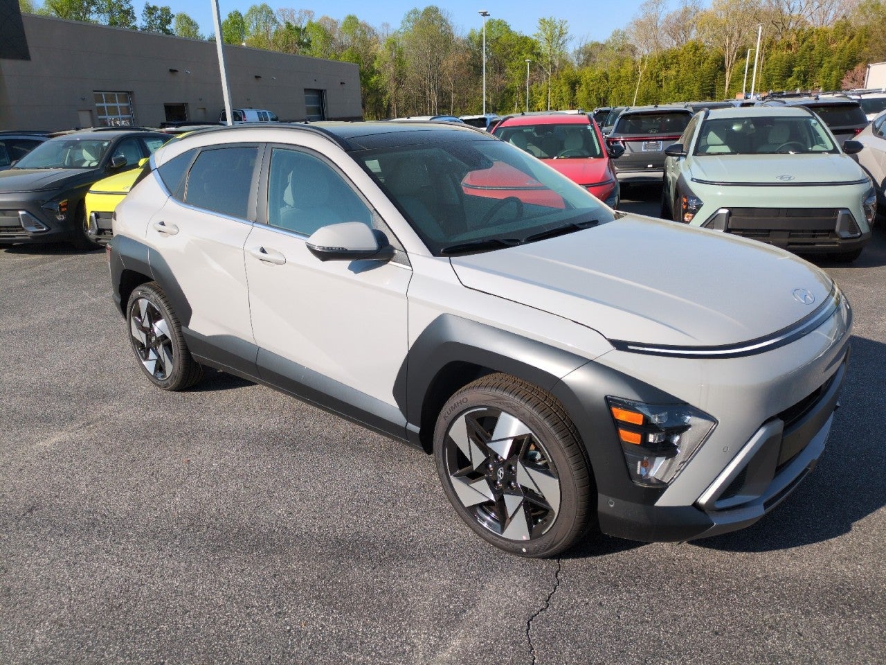 Cyber Gray Metallic 2026 Hyundai Kona Limited FWD SUV / Crossover Front-Wheel Drive Automatic