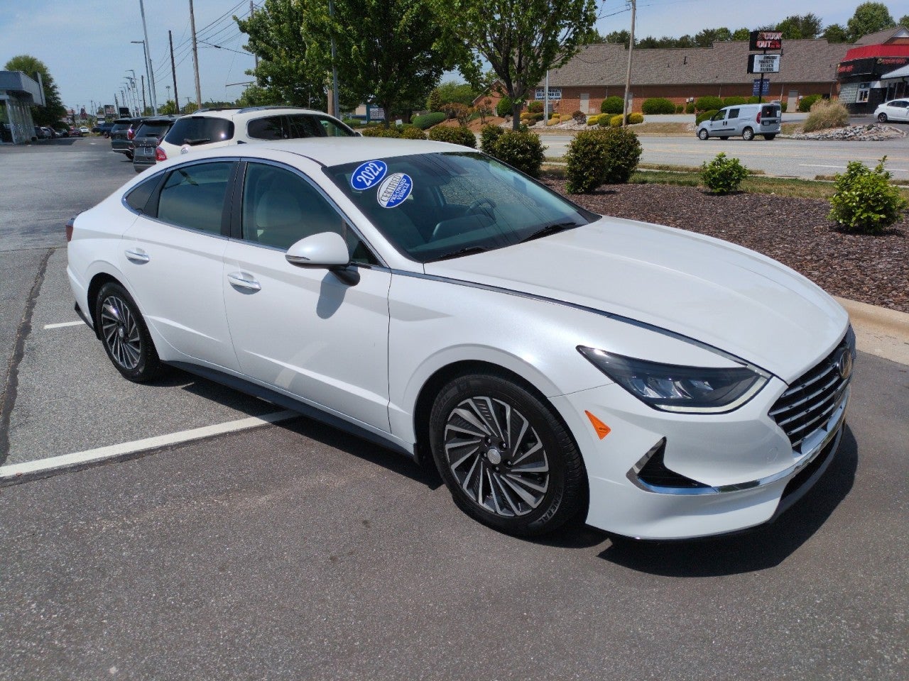 White 2022 Hyundai Sonata Hybrid SEL FWD Sedan Front-Wheel Drive Automatic