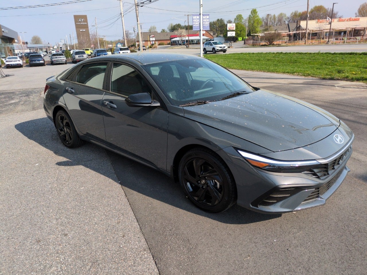 Ecotronic Gray 2026 Hyundai Elantra Sedan Front-Wheel Drive Continuously Variable Transmission