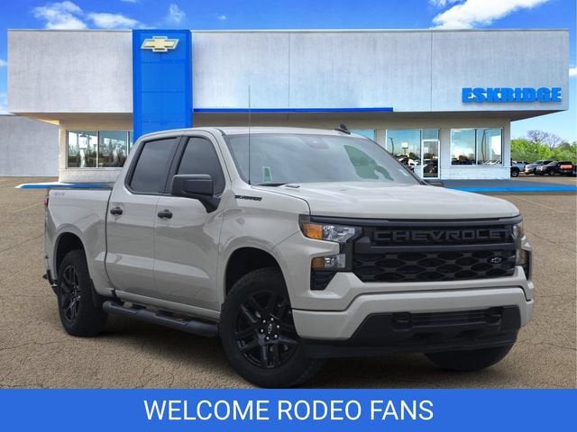 White Sands 2026 Chevrolet Silverado 1500 Pickup Truck Four-Wheel Drive Automatic