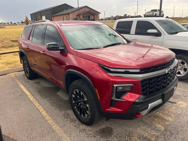 Radiant Red Tintcoat 2025 Chevrolet Traverse SUV / Crossover Four-Wheel Drive Automatic