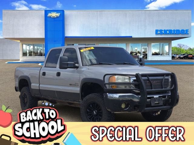 Silver Birch Metallic 2005 GMC Sierra 2500HD Pickup Truck Four-Wheel Drive Automatic