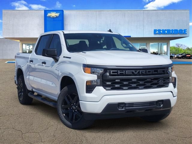 Summit White 2026 Chevrolet Silverado 1500 Pickup Truck Four-Wheel Drive Automatic