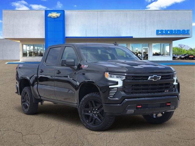 Black 2026 Chevrolet Silverado 1500 LT Trail Boss Crew Cab 4WD Pickup Truck Four-Wheel Drive Automatic