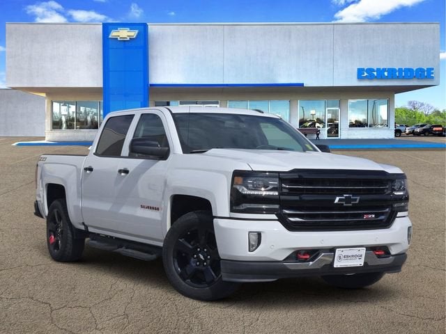 Summit White 2018 Chevrolet Silverado 1500 Pickup Truck Four-Wheel Drive Automatic