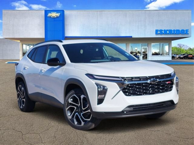 Summit White 2026 Chevrolet Trax SUV / Crossover Front-Wheel Drive Automatic
