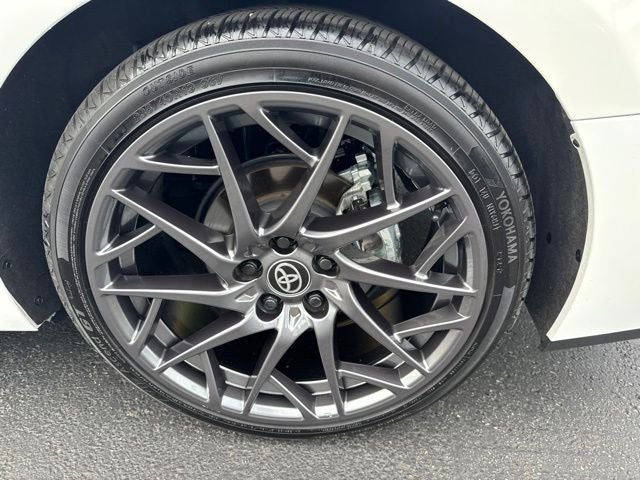 View vehicle photo 7