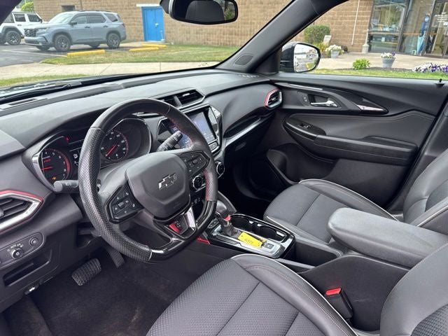 View vehicle photo 7