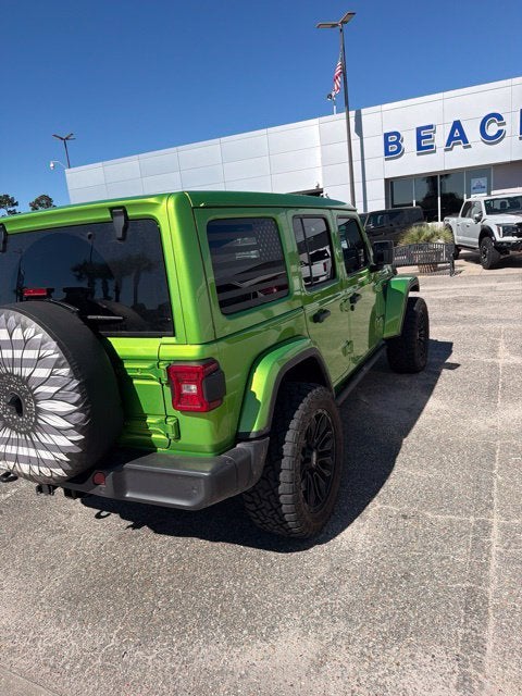 2026 Jeep Wrangler SAHARA Convertible Slide 5