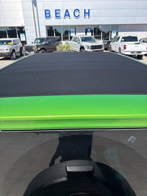 2026 Jeep Wrangler SAHARA Convertible Slide 8