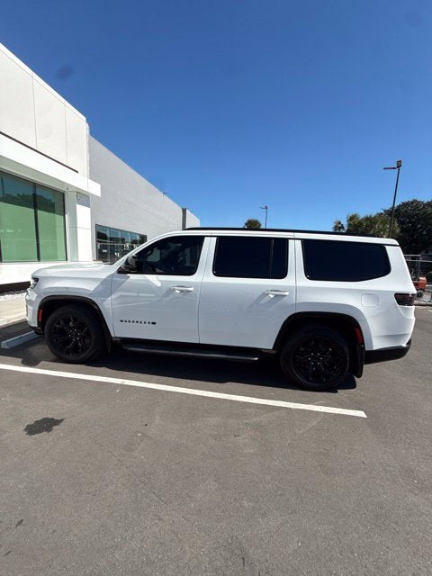 2024 Jeep Wagoneer SERIES II SUV Slide 6