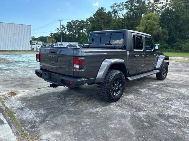 2023 Jeep Gladiator WILLYS Crew Cab Pickup Slide 2