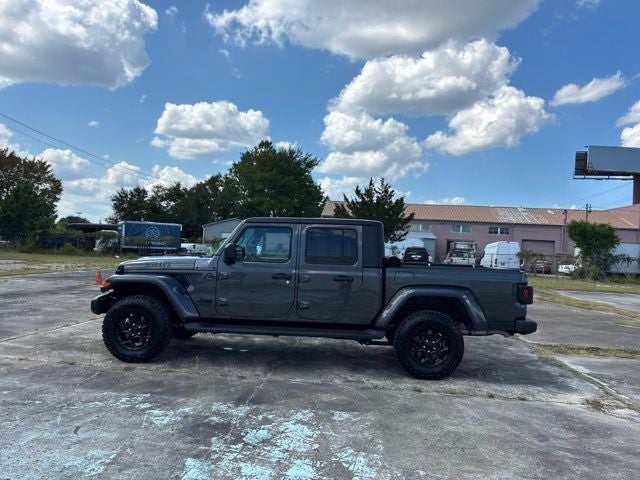 2023 Jeep Gladiator WILLYS Crew Cab Pickup Slide 5