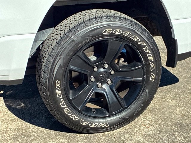 2024 RAM 1500 BIG HORN/LONE STAR Crew Cab Pickup Slide 10