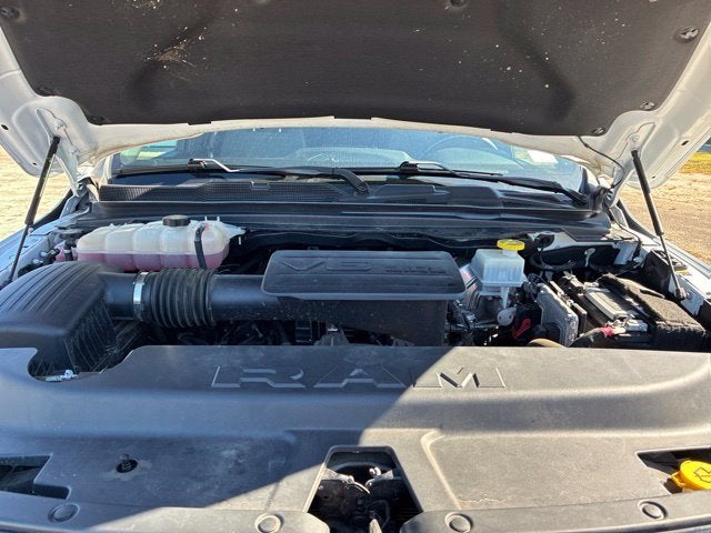 2024 RAM 1500 BIG HORN/LONE STAR Crew Cab Pickup Slide 17