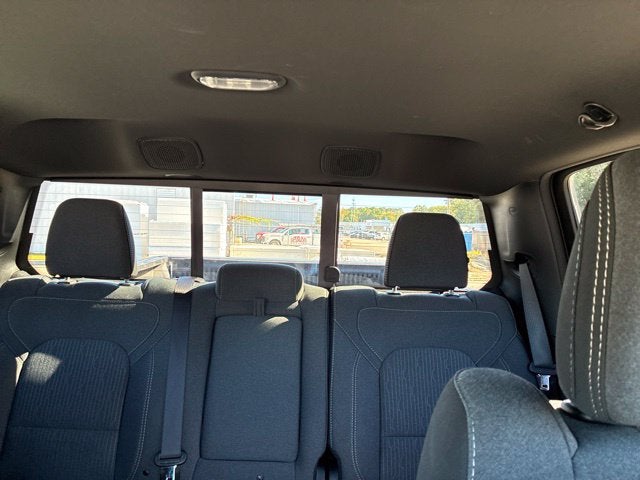 2024 RAM 1500 BIG HORN/LONE STAR Crew Cab Pickup Slide 32