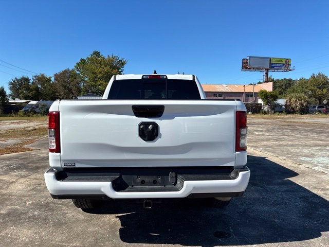 2024 RAM 1500 BIG HORN/LONE STAR Crew Cab Pickup Slide 3