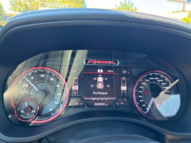 2019 RAM 1500 REBEL Crew Cab Pickup Slide 28