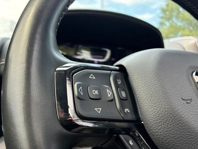 2025 RAM 1500 LIMITED Crew Cab Pickup Slide 28