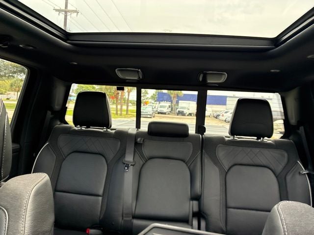2025 RAM 1500 LIMITED Crew Cab Pickup Slide 37