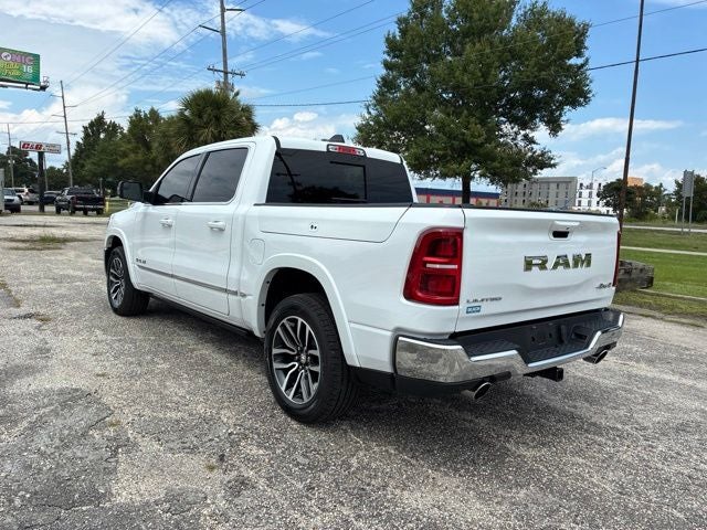 2025 RAM 1500 LIMITED Crew Cab Pickup Slide 4