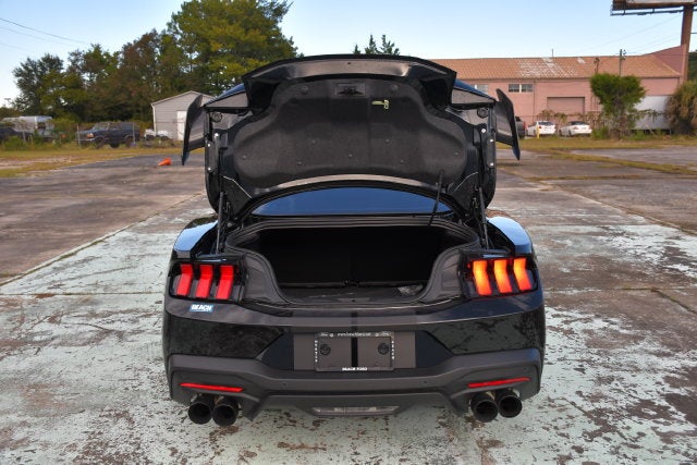 2025 Ford Mustang SHELBY GT 350 2dr Car Slide 18