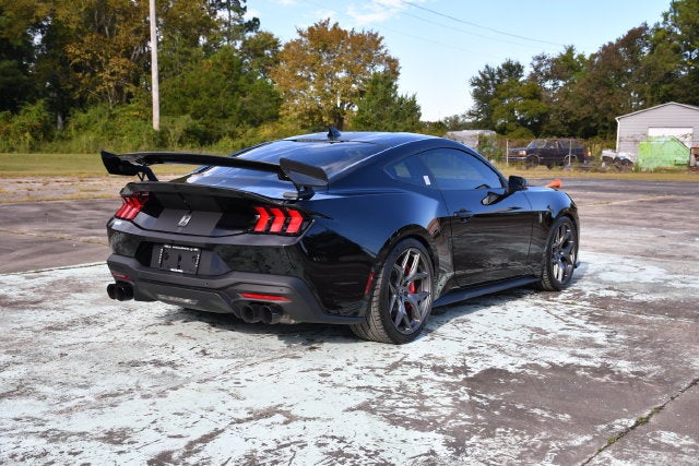 2025 Ford Mustang SHELBY GT 350 2dr Car Slide 2