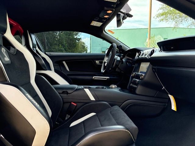 2021 Ford Mustang SHELBY GT500 2dr Car Slide 28