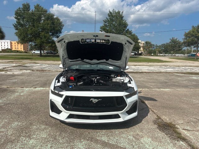 2025 Ford Mustang GT PREMIUM Convertible Slide 19