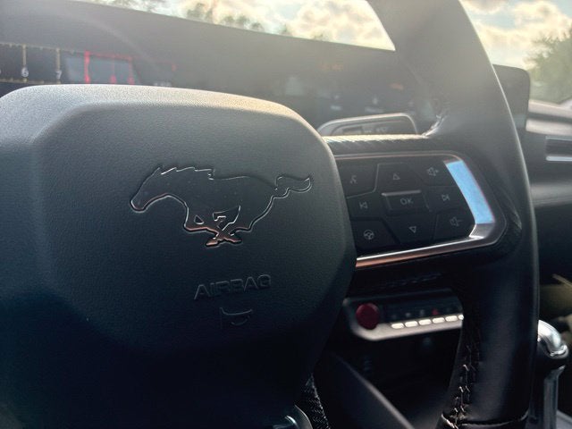 2025 Ford Mustang GT PREMIUM Convertible Slide 27