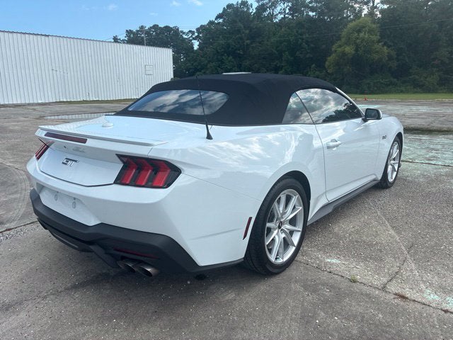 2025 Ford Mustang GT PREMIUM Convertible Slide 35