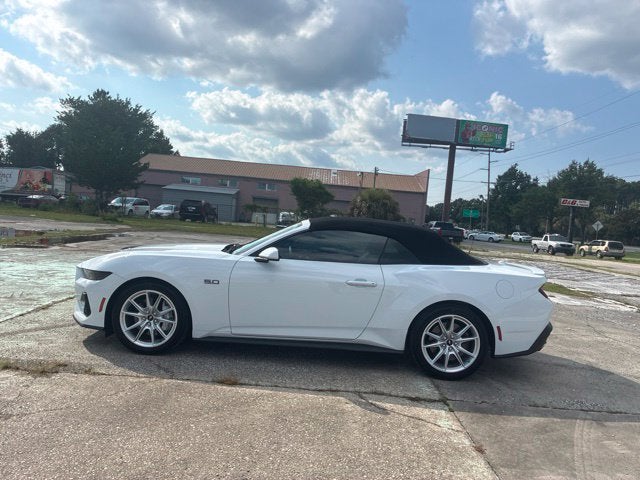 2025 Ford Mustang GT PREMIUM Convertible Slide 38