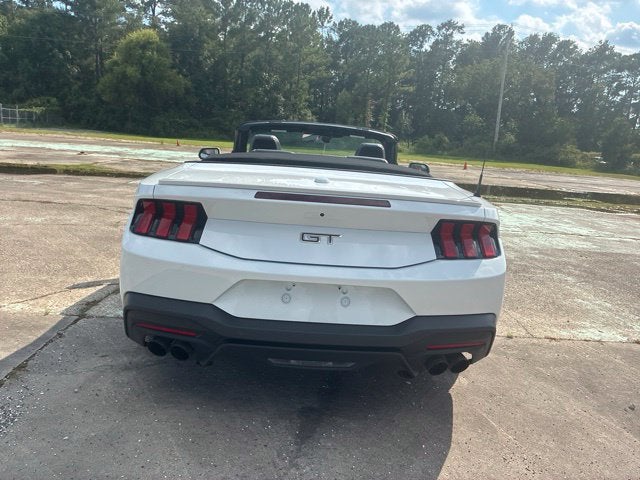 2025 Ford Mustang GT PREMIUM Convertible Slide 2