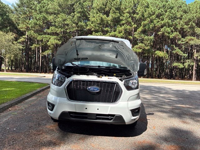 2025 Ford Transit-350 XLT Van Slide 17