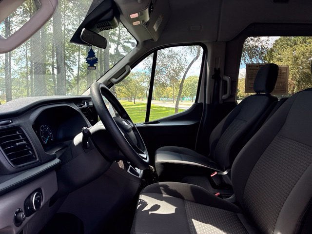 2025 Ford Transit-350 XLT Van Slide 18