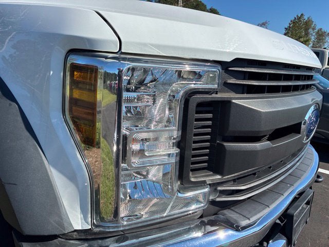 2019 Ford F-450SD XL DRW Truck Slide 8