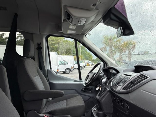 2019 Ford Transit-150 XLT Van Slide 23