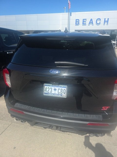 2023 Ford Explorer ST SUV Slide 2