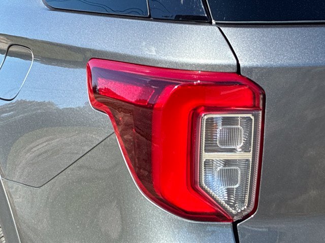 2023 Ford Explorer ST SUV Slide 11