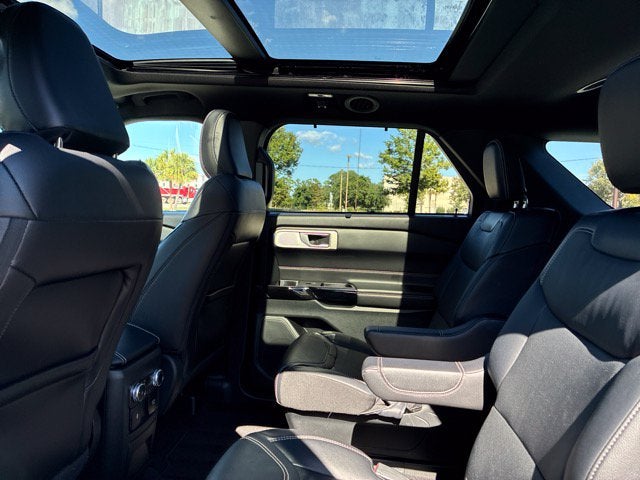 2023 Ford Explorer ST SUV Slide 20