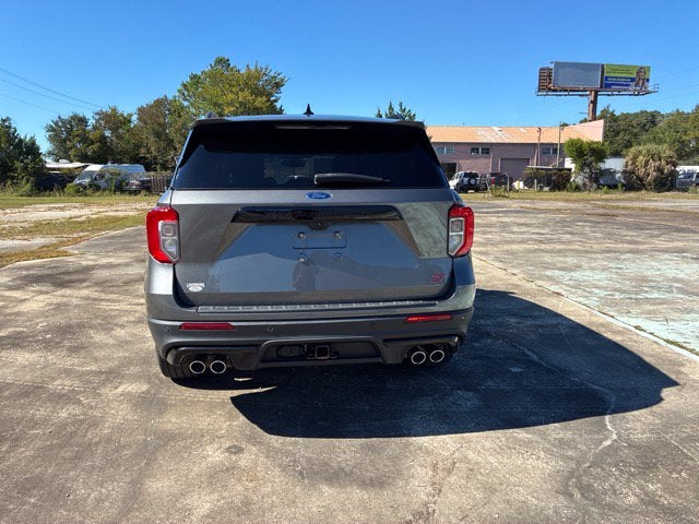 2023 Ford Explorer ST SUV Slide 2