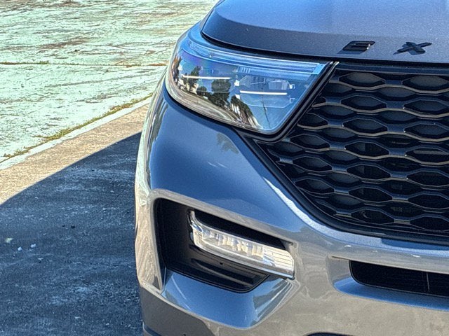2023 Ford Explorer ST SUV Slide 7