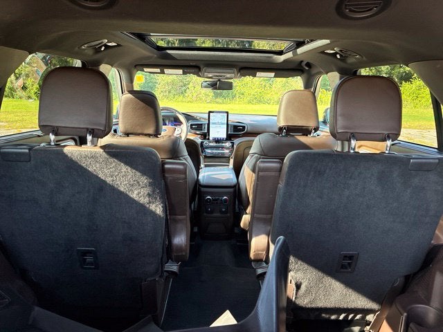 2022 Ford Explorer KING RANCH SUV Slide 17