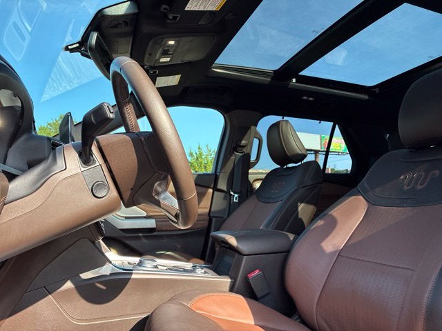 2022 Ford Explorer KING RANCH SUV Slide 21